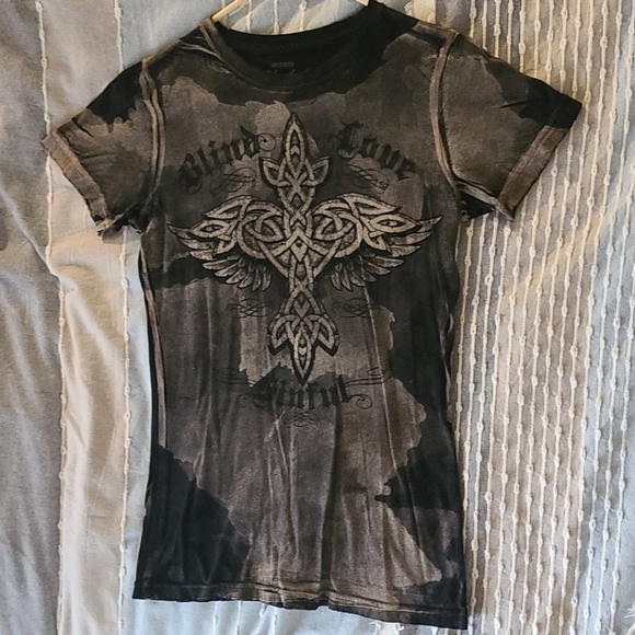 Sinful Blind Love tee - Picture 1 of 3